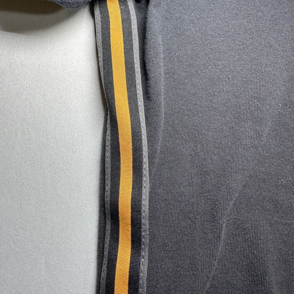 Nike Air Black T-Shirt Gold Striped Trim Track Shirt Top XL BV3068-010 - Picture 6 of 15